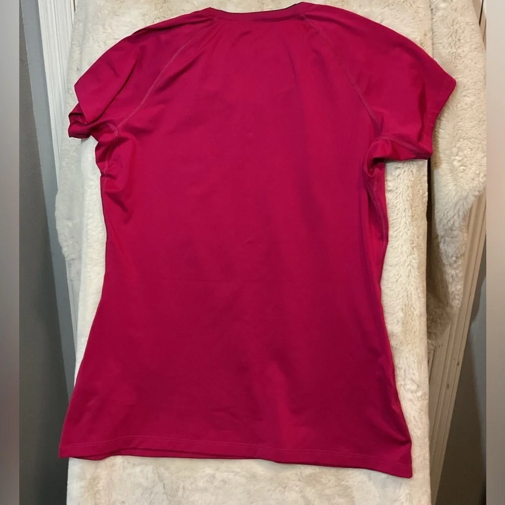 Nike dri-fit top